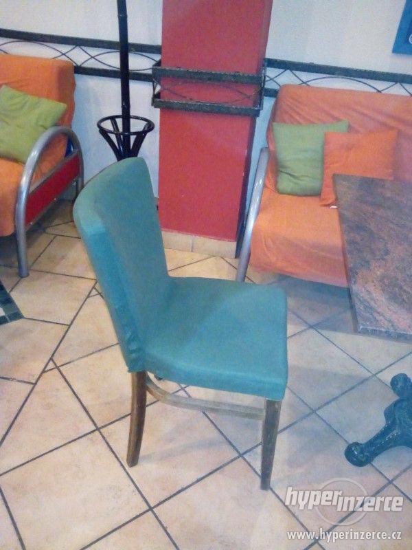 Židle a gauče - foto 5