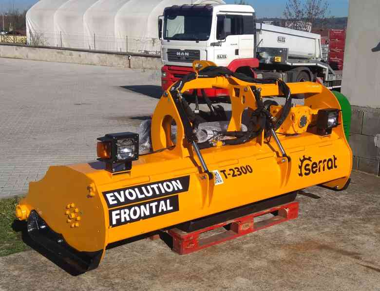 Čelní mulčovač Serrat Evo Frontal T-2300 - foto 2