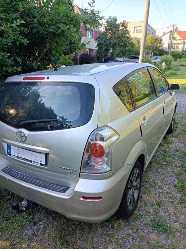 Toyota Corolla Verso 1,8 VVTi automat,7 míst - foto 3