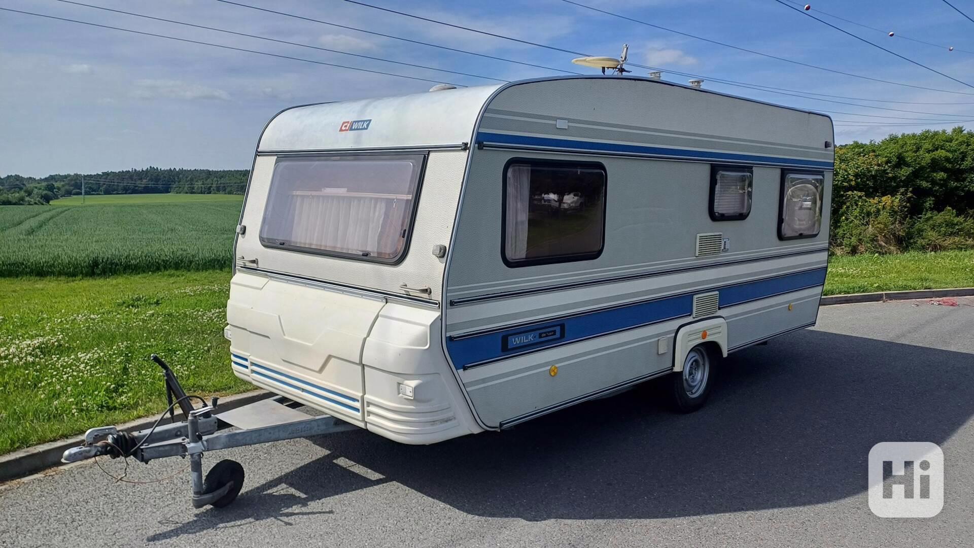 Karavan Wilk 500 de Luxe + velký předstan + nová STK - foto 1
