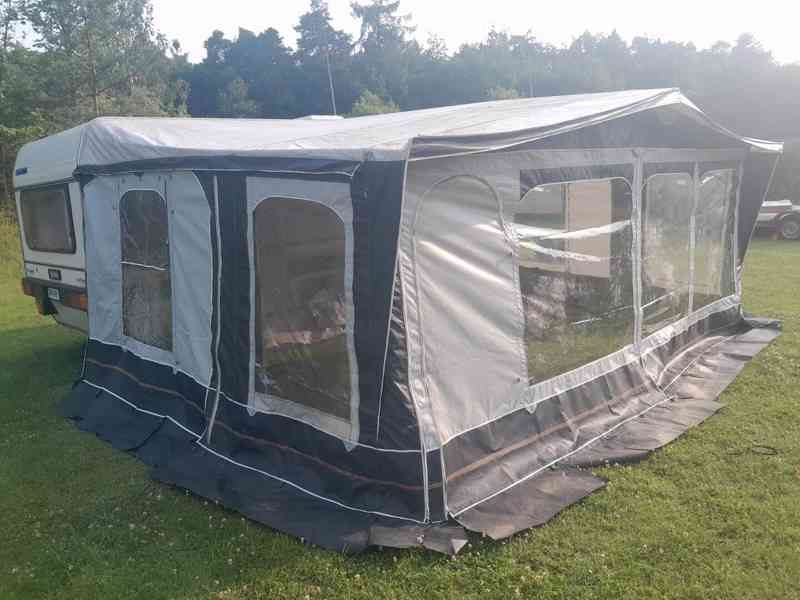 Karavan Wilk 500 de Luxe + velký předstan + nová STK - foto 18