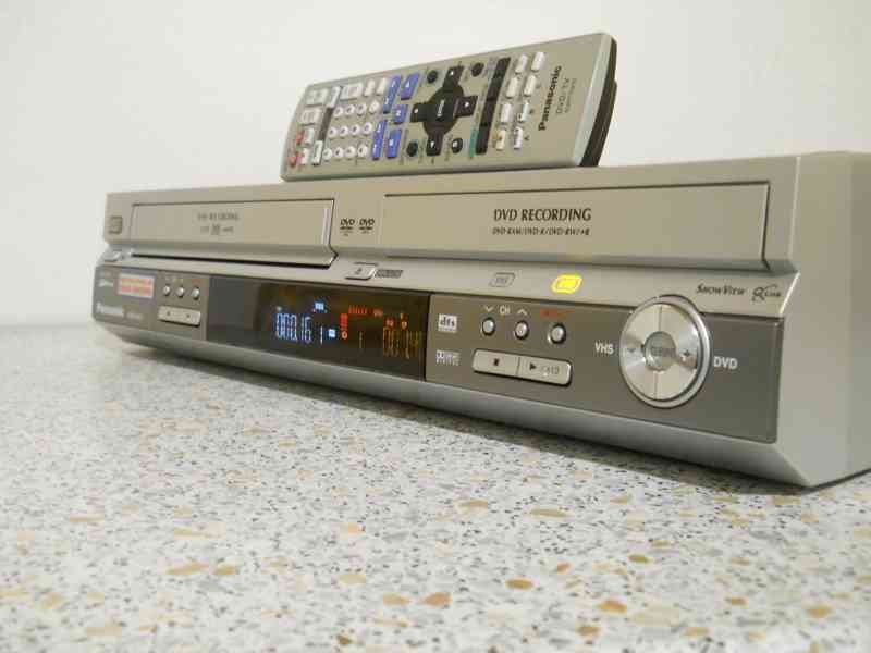 ⚠️VHS-DVD rekordér Panasonic DMR-ES30 - foto 6