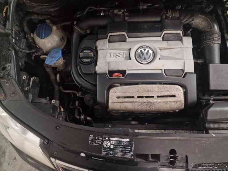 Volkswagen Touran 1,4   Lidový vůz - foto 3