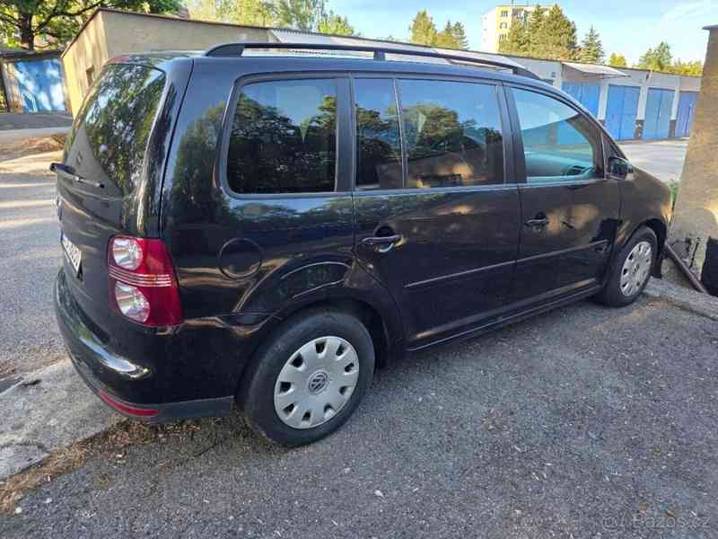 Volkswagen Touran 1,4   Lidový vůz - foto 4
