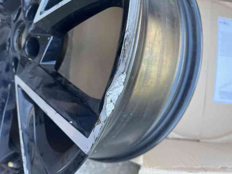 Disk VEGA - SCALA / KAMIQ 18" poškozený - foto 2