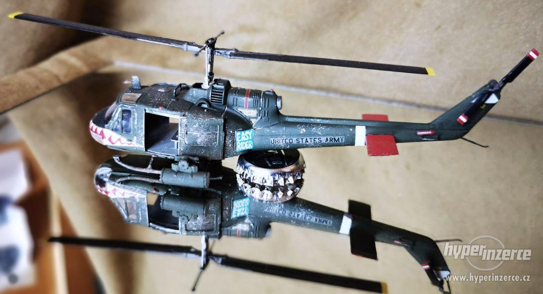 Bell UH-1 Huey z "Namu" - foto 1