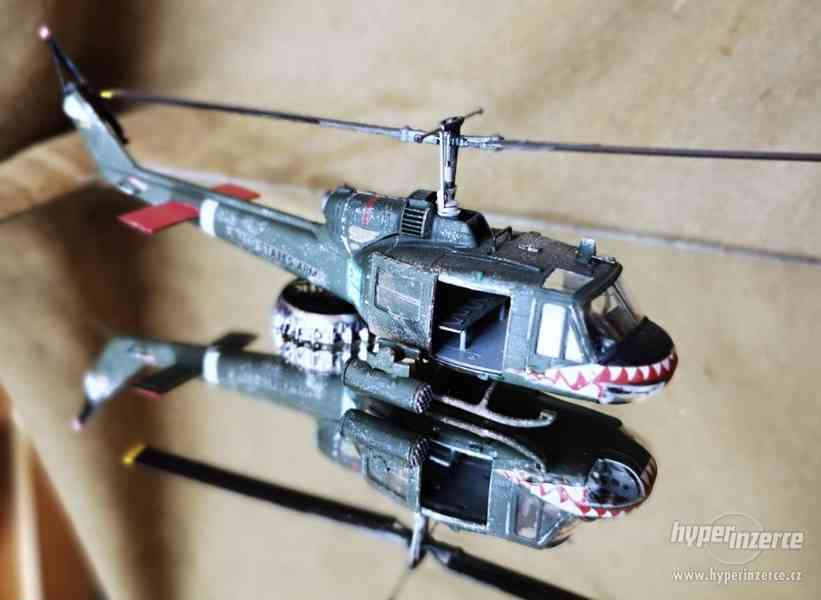 Bell UH-1 Huey z "Namu" - foto 3