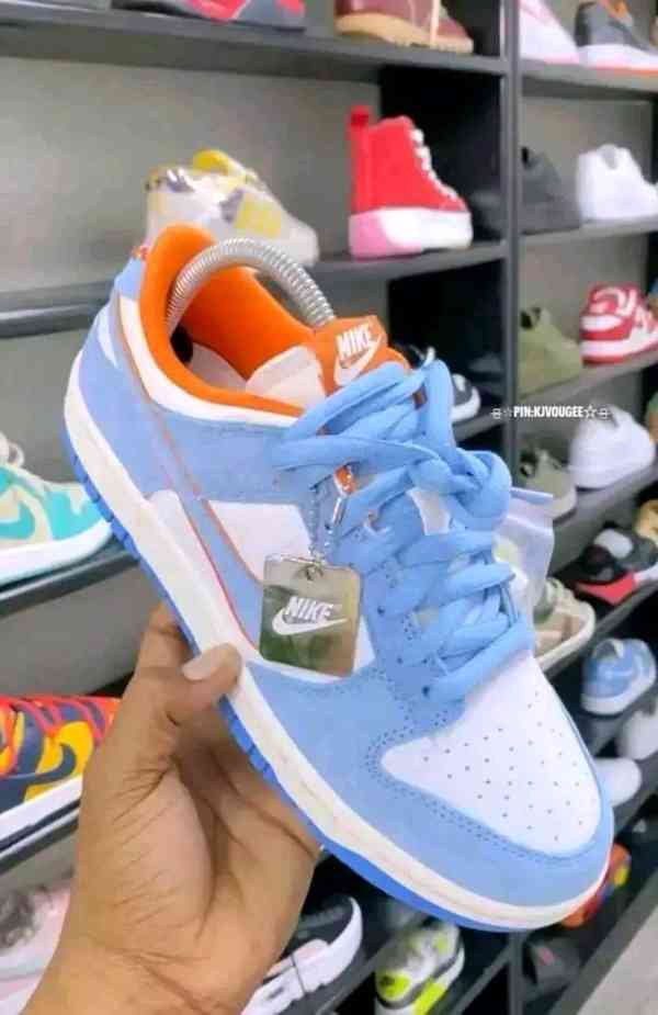 K dispozici boty Nike Dunk. 1600 Kč za pár. Nabízím cenu od  - foto 7