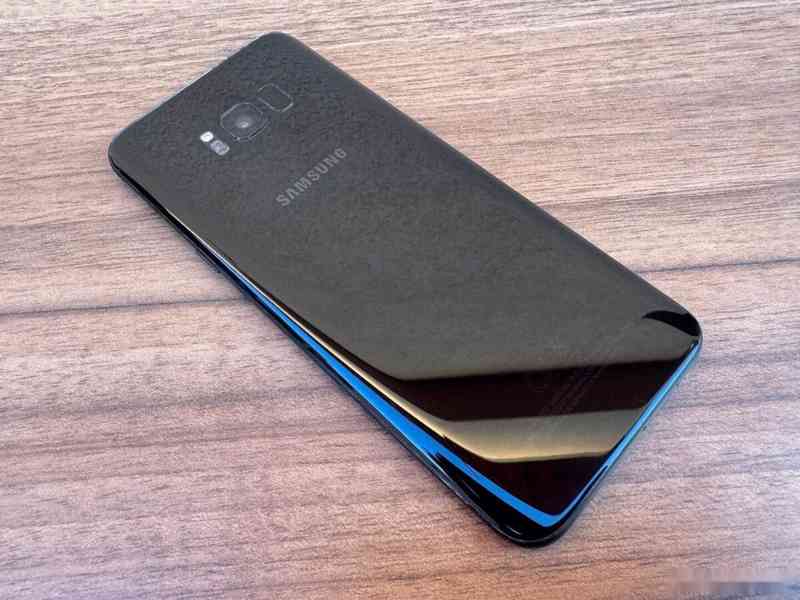 Samsung Galaxy S8 Plus G955F 64GB Midnight Black - foto 3