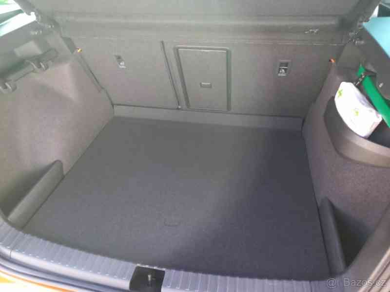 Škoda Karoq 1,0   Style TSI 81 kW - foto 10