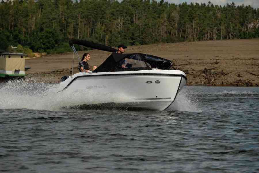 NOVÁ motor.loď Corsiva 505 New Age + Mercury F 60 - foto 4