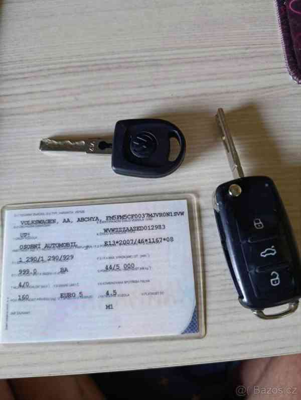 Volkswagen up! 1,0   MPI klimatizace - foto 7