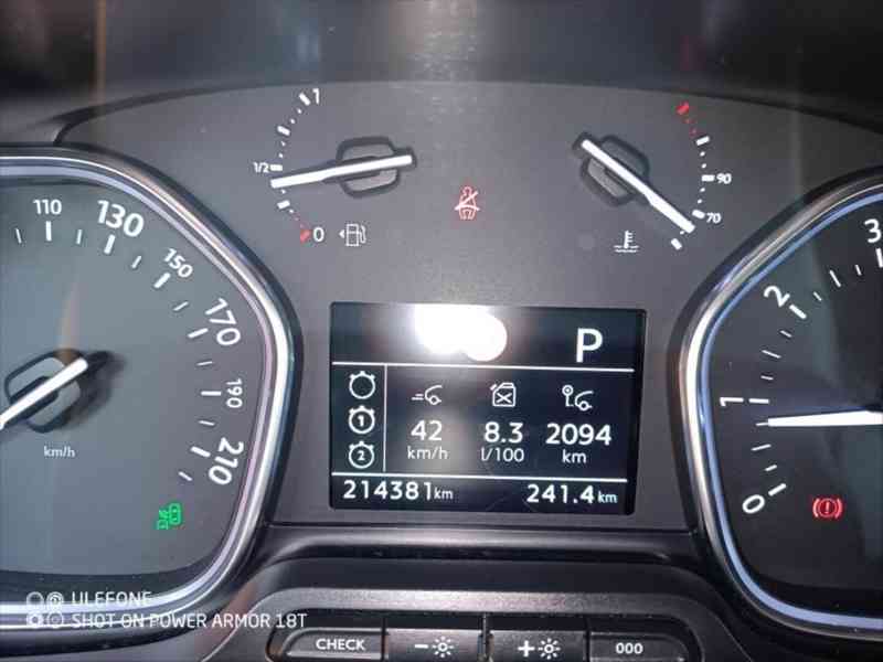 Peugeot Traveller 2,0 - foto 9
