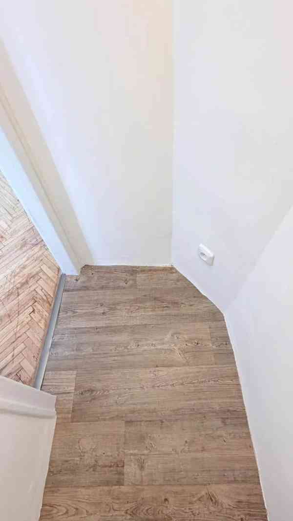 Pronájem bytu 1+kk 22 m² - foto 8