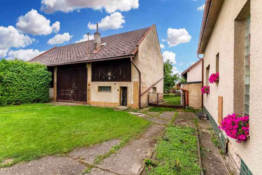 Rodinný dům 3+1,  2 381 m² stavebního pozemku, Plazy u MB - foto 6