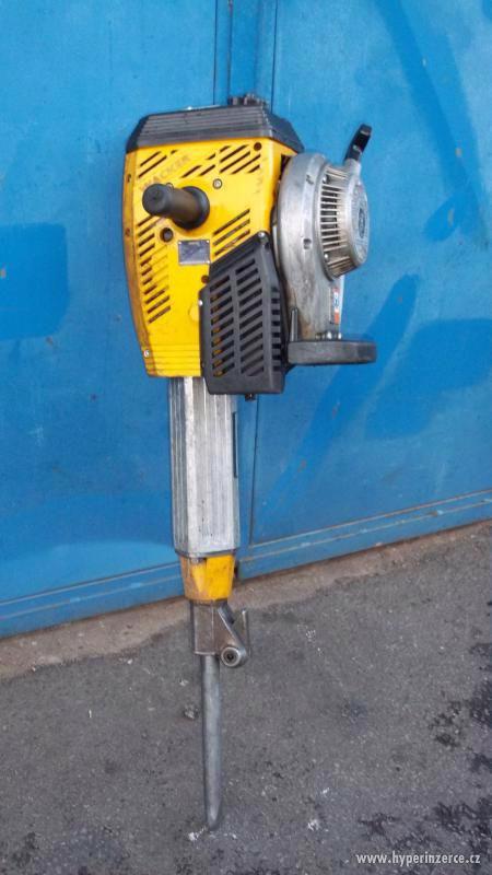 MOTOROVÁ ZBÍJEČKA WACKER - foto 2