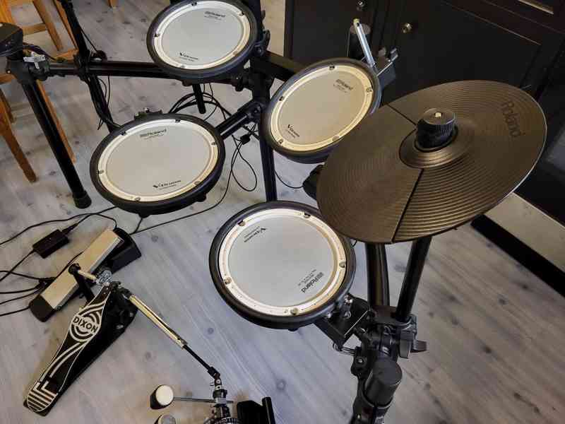 Elektronická bicí souprava + Double pedál ROLAND TD-1DMK - foto 4
