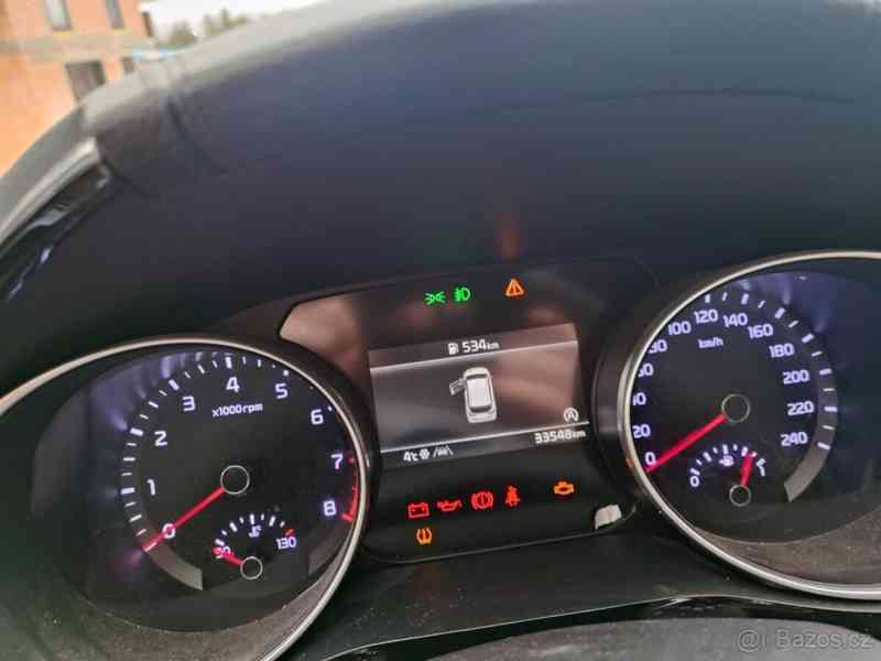 Kia Ceed 1,5   SW Edice 30 - foto 7