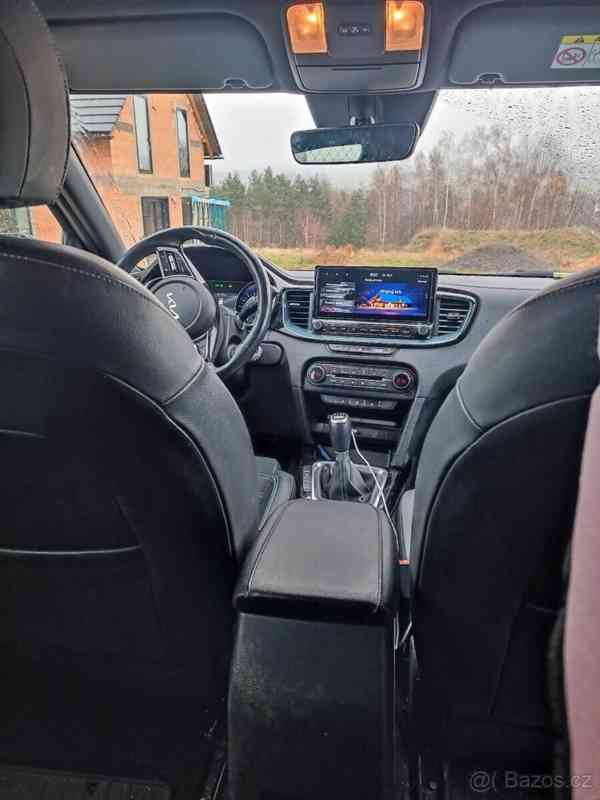 Kia Ceed 1,5   SW Edice 30 - foto 8
