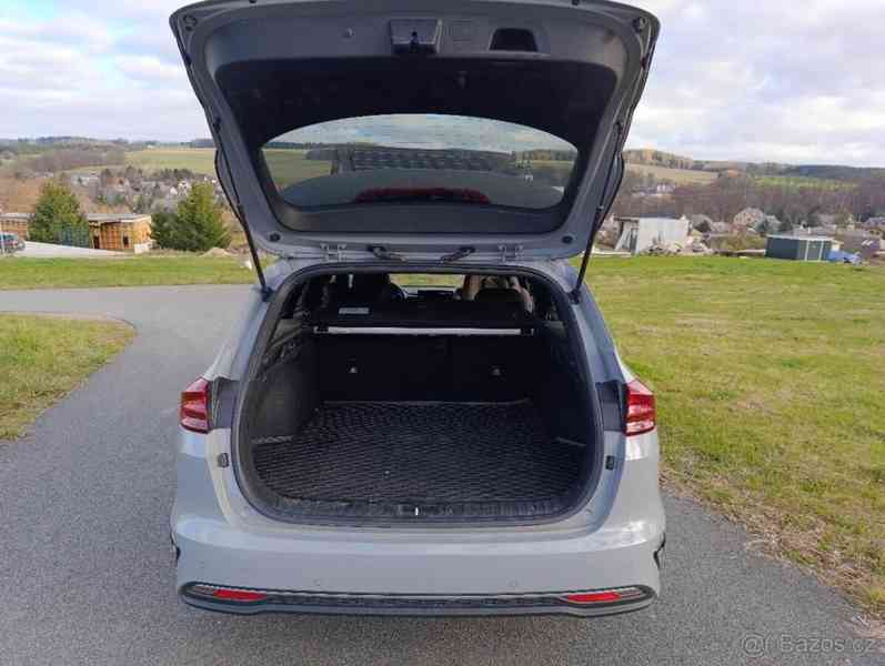 Kia Ceed 1,5   SW Edice 30 - foto 18