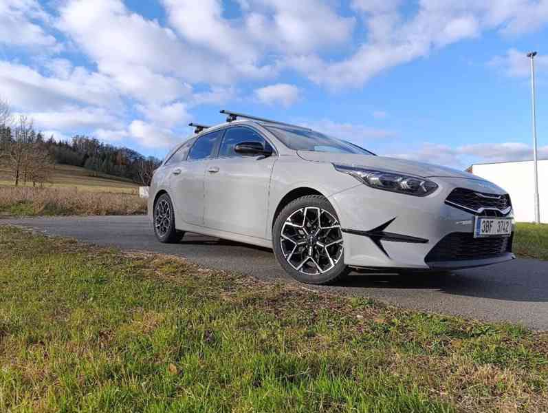 Kia Ceed 1,5   SW Edice 30 - foto 12