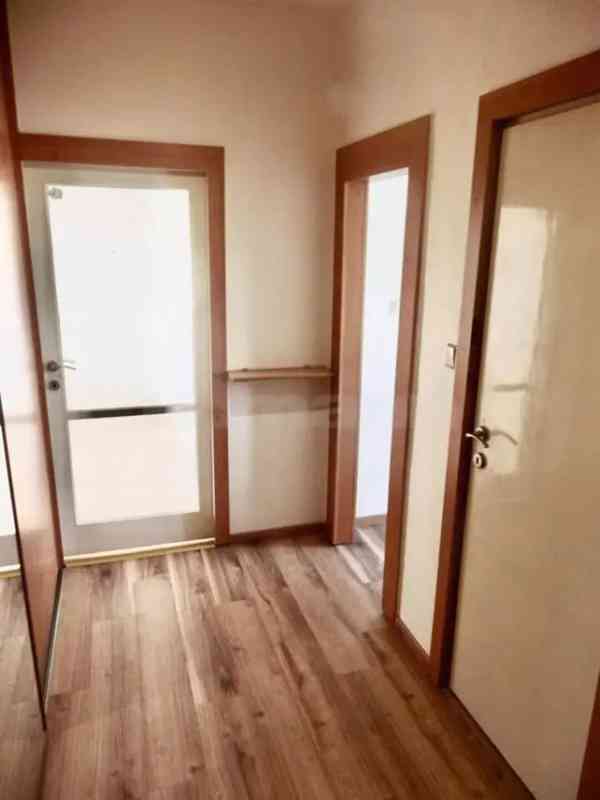 Pronájem bytu 2+1 56 m² - foto 8