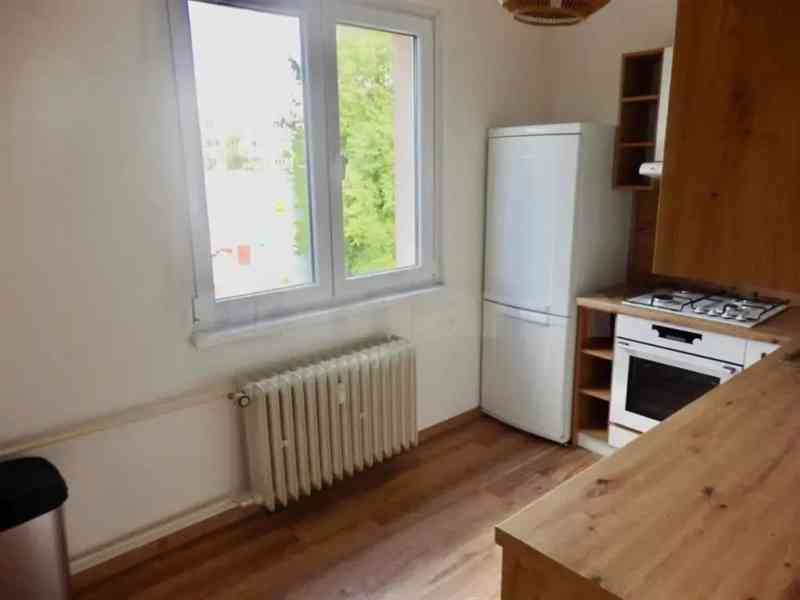 Pronájem bytu 2+1 56 m² - foto 4
