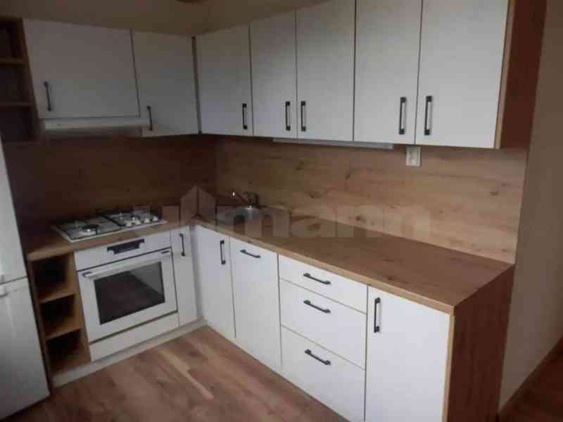 Pronájem bytu 2+1 56 m² - foto 2