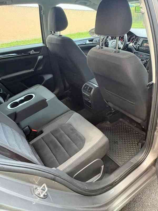 Volkswagen Golf Sportsvan 1,6   TDI 81kW Highline, ČR - foto 4