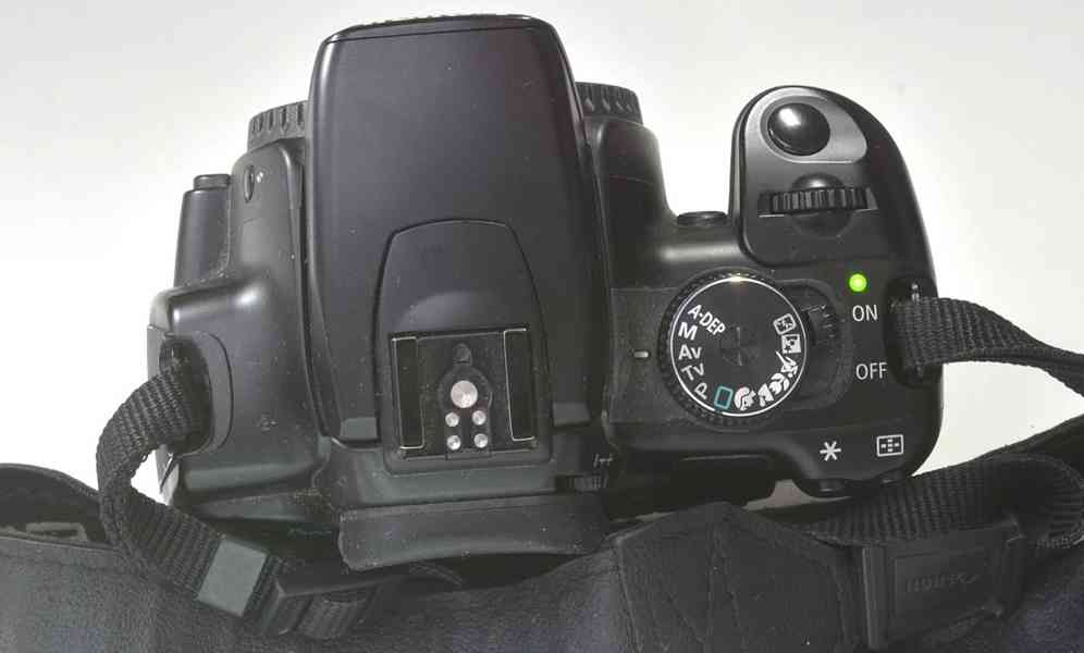 Canon EOS 400D Digitální zrcadlovka DSLR*10.1 Mpix - foto 5