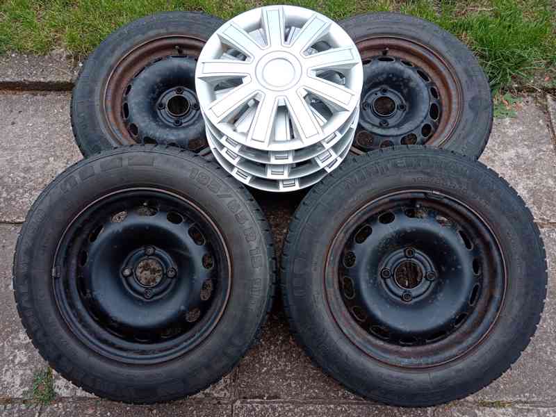 Zimní kola 15ky 4x108 pneu 95% PEUGEOT CITROEN - dobírka