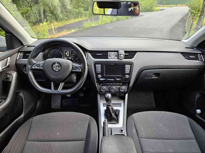 Škoda Octavia 3  1.6 TDI GREENLINE - foto 7