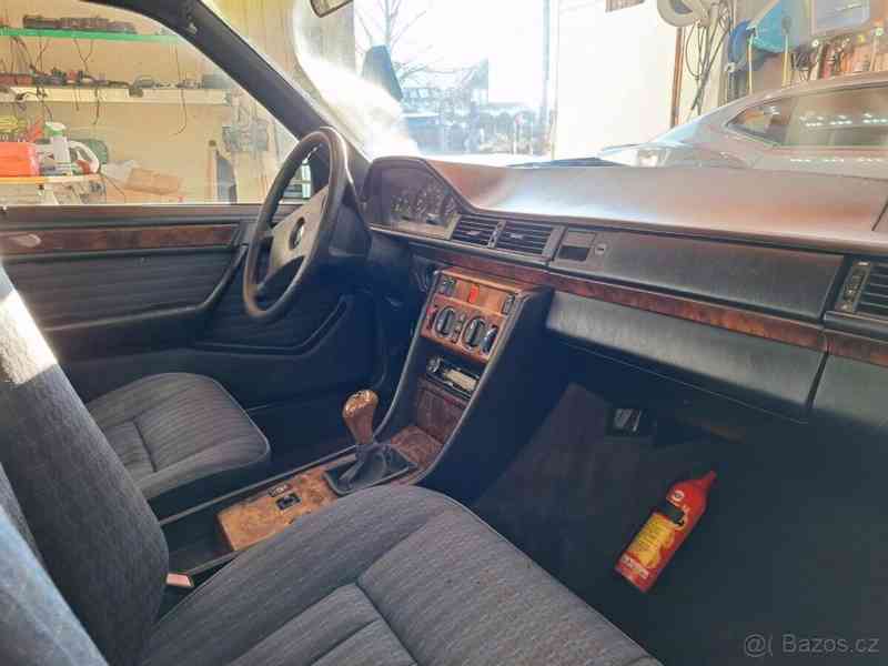 Mercedes-Benz Ostatní 2,0   W124 - foto 5