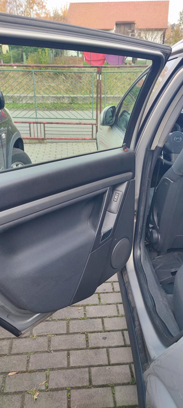 OPEL VECTRA C, CARAVAN 1.9 CDTI  automat - foto 10