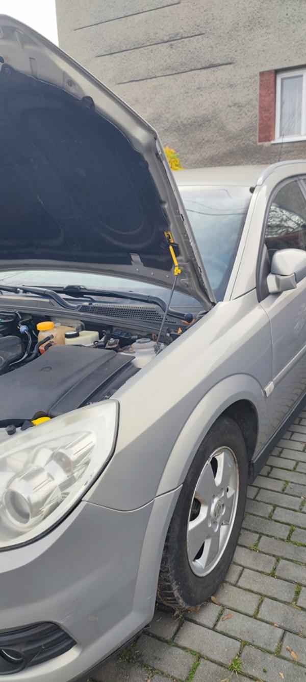 OPEL VECTRA C, CARAVAN 1.9 CDTI  automat - foto 2