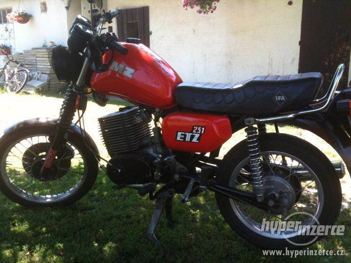 MZ 251 ETZ ve slušném stavu - foto 1