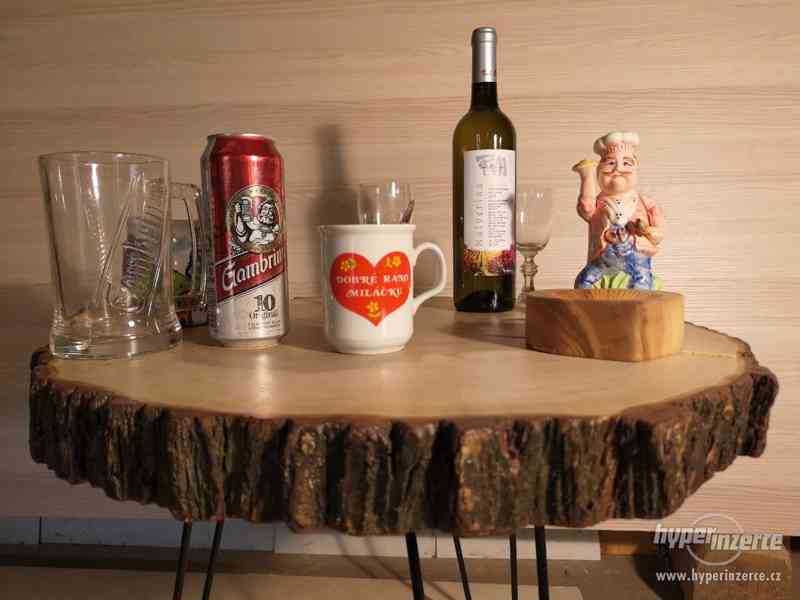 Odkládací stolek ze dřeva - foto 2