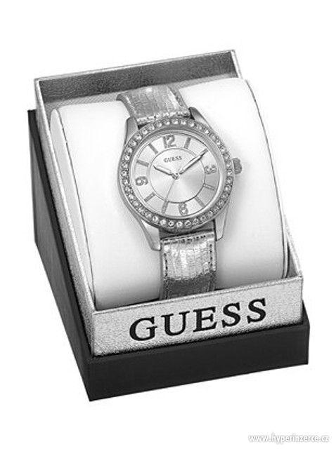 Dámské hodinky Guess stříbrno černé s kamínky - foto 1