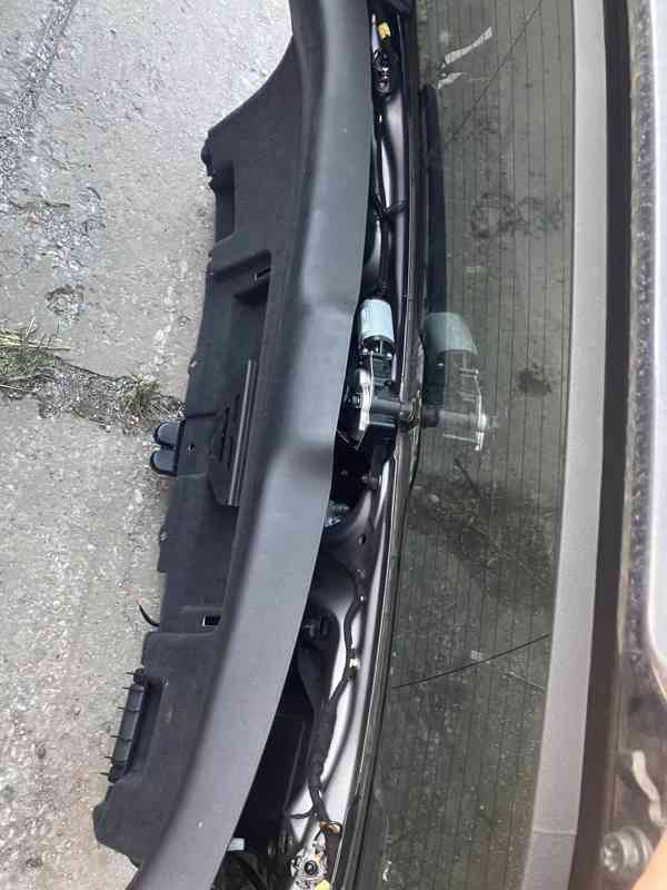 Audi A4 B6 Zadní zadní kapota - foto 4
