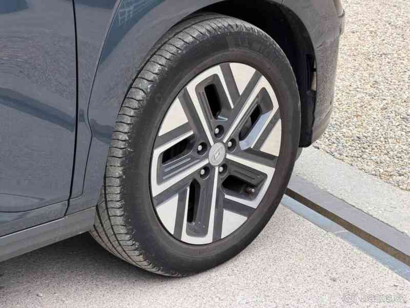 Hyundai Kona EV 150 kW 64 kWh trend navi - foto 7
