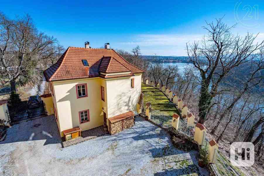 Rodinný dům 235m2 na exkluzivním místě - foto 26