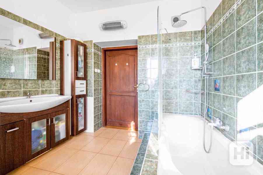 Rodinný dům 235m2 na exkluzivním místě - foto 14