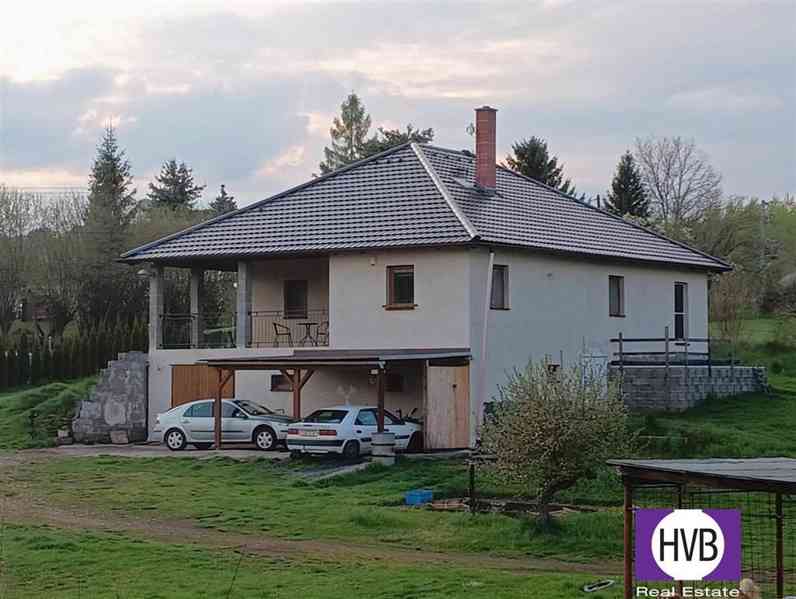Prodej RD 4+1 na pozemku 7114m2 v obci Vrčeň okr. Plzeň-jih - foto 1