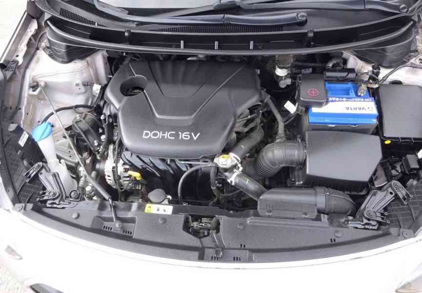 Hyundai i30 1.6i Combi r.v.2017 (88 kw) 2.Maj.ser.kníž.ČR - foto 15