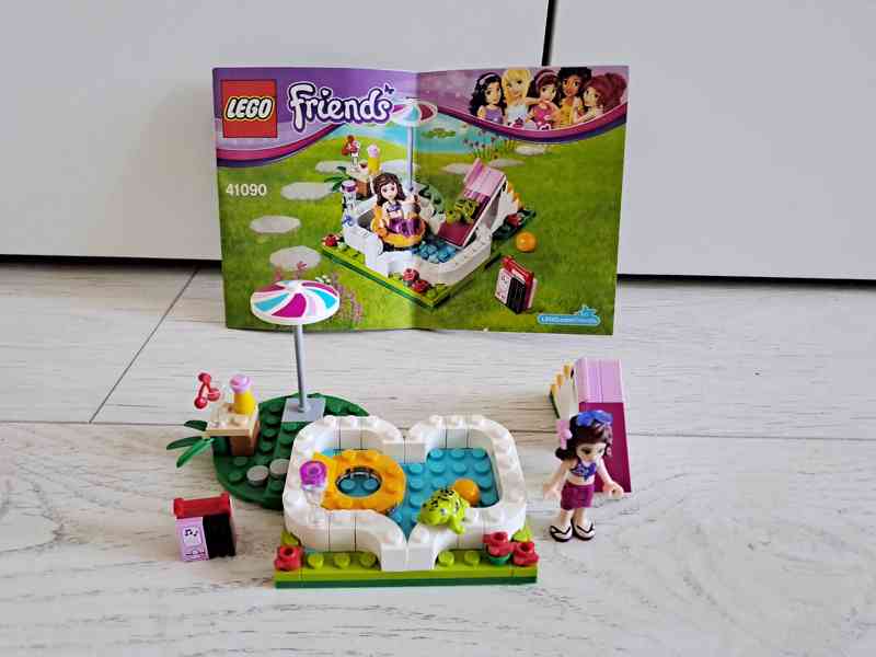 LEGO Friends 41090 - Zahradní bazén Olivie - foto 2