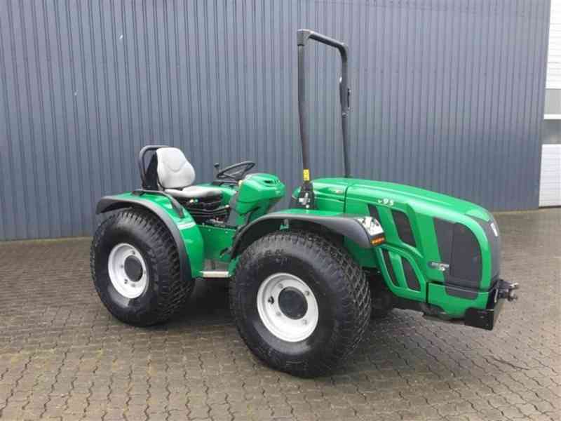 Traktor Ferrari VEGA c9Tc5 - foto 4