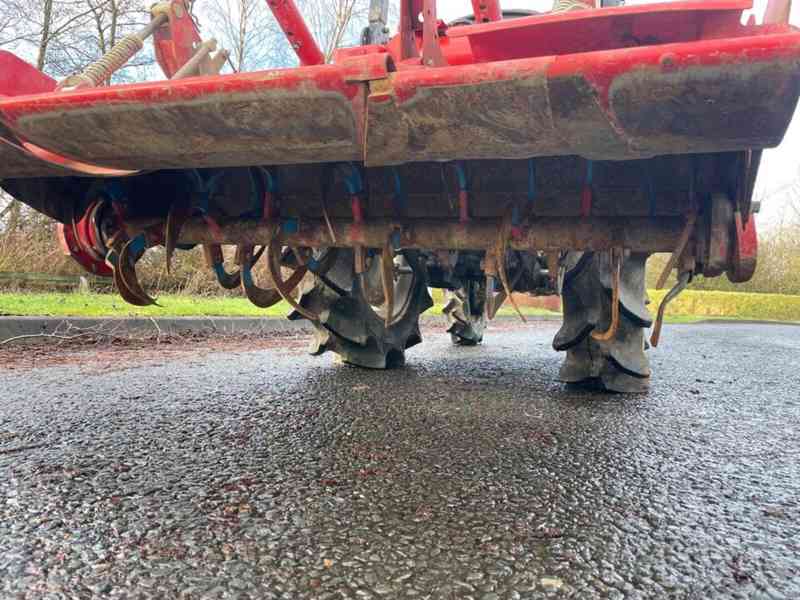 Traktor Mitsubishi MT160 s rotačním kultivátorem - foto 8