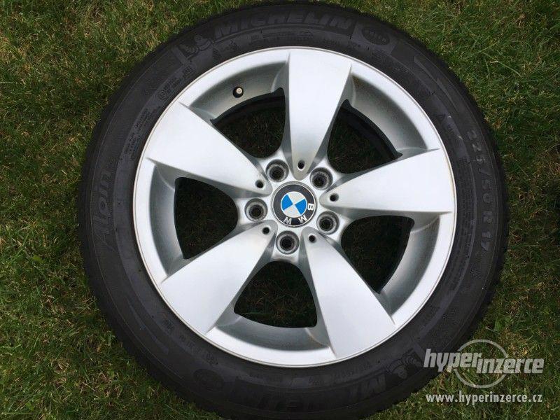 ORIGINÁL BMW alu kola 17" + zimní pneu MICHELIN ALPIN - foto 1