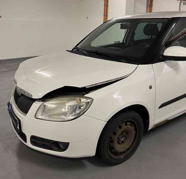 Fabia 2, STK 03/27, bouraná, pojízdná, 1.6 FSi, r.v. 2009 - foto 4