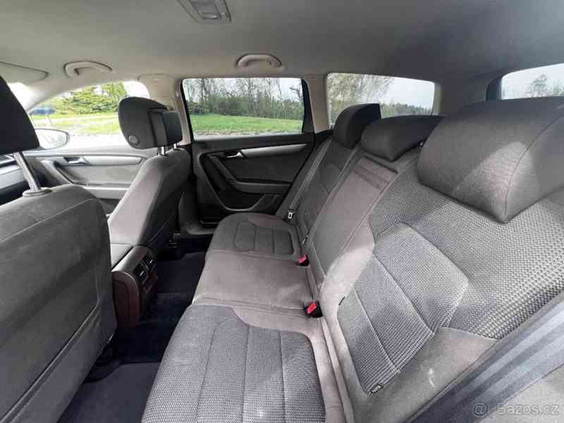 Volkswagen Passat 2,0 Variant, 103kW, 2011, DPH - foto 12